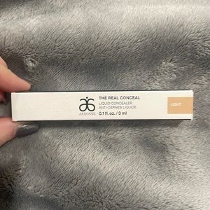 Arbonne liquid concealer NWT unopened Light